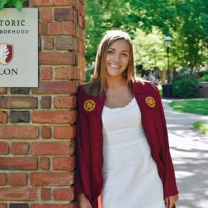 Meet your Posher, Alyssa